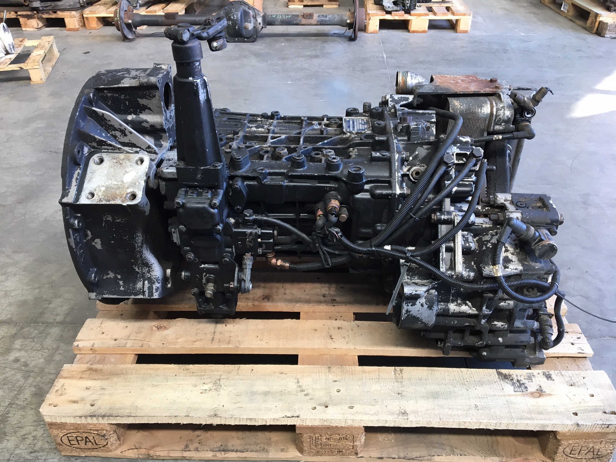 8 s 180. ZF 8s180. 8s ZF. Цилиндр переключения 8s180 ZF. ЗФ 8.